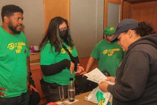 22_organizing_workders_met